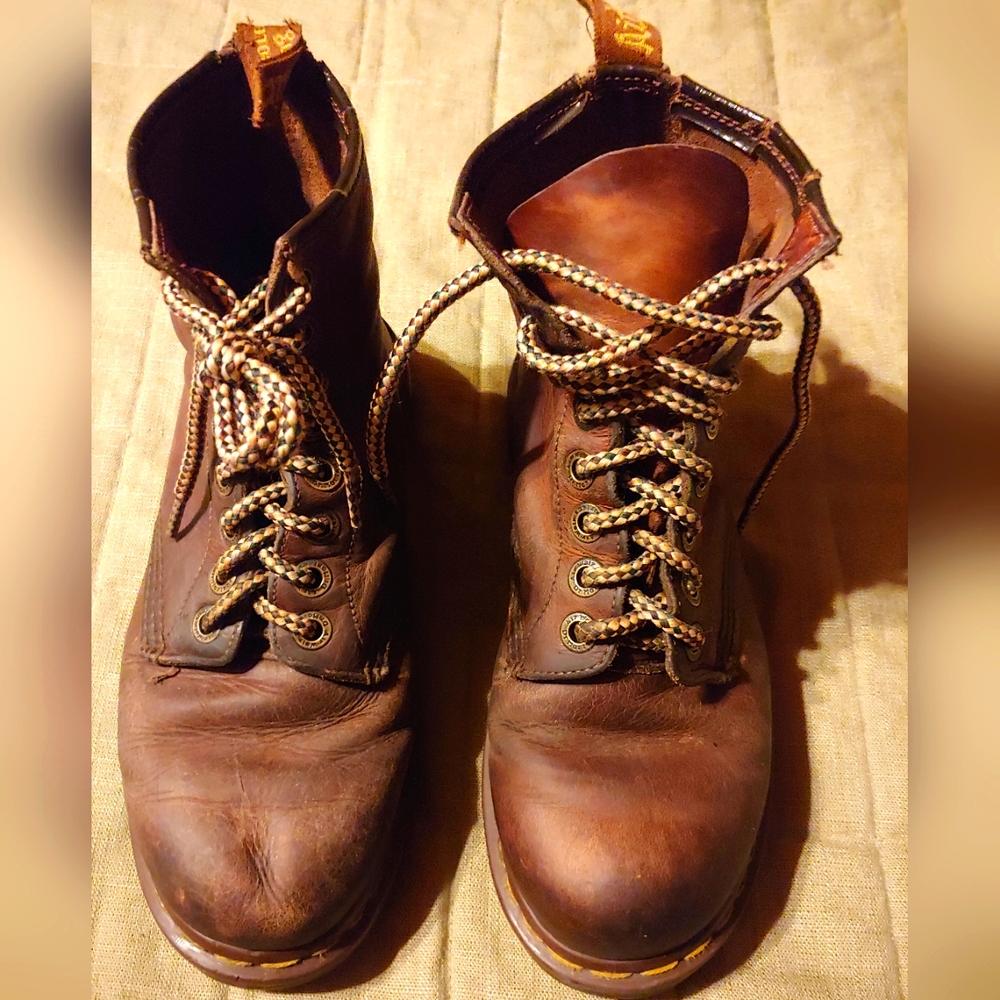 Vintage 1998 Dr Martens Boots